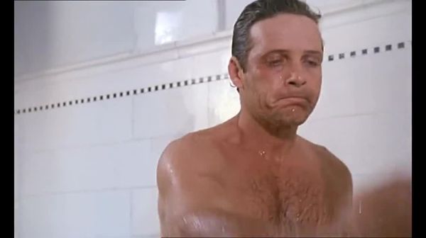 【胴体情迷】-意大利三级-中文字幕