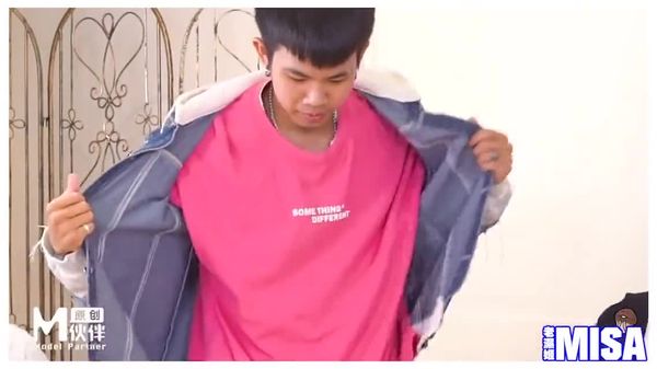 最色大尺度脱衣黄牌！乳房大军奶香四溢、成人警告、【米砂Misa】色色老湿姬 米砂