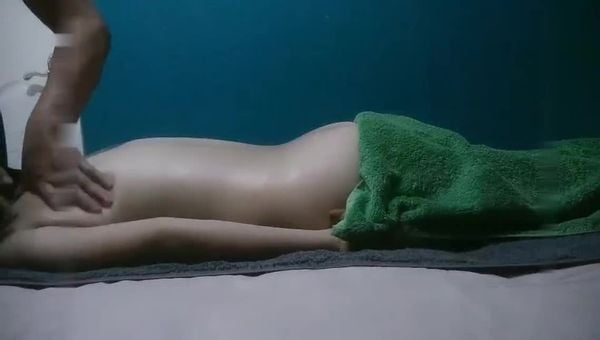 女士私密会所贵妇下班做全套