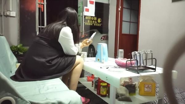 探花系列  城中村女探花 啪啪第一场 20220521