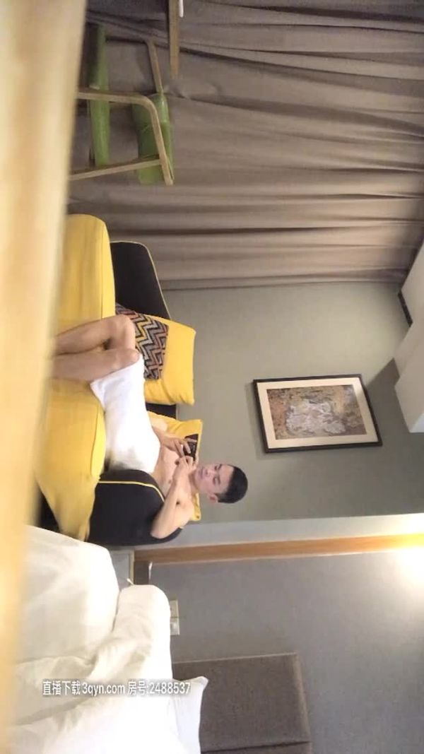 三少午夜寻花2020-06-25