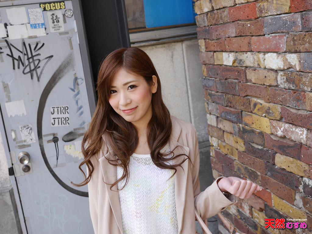 天然素人 绝美素人女孩测量阴蒂勃起长度 极品美少女秋吉みなみ