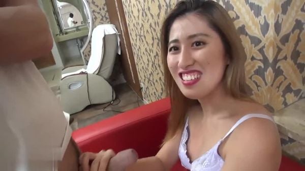 地方出差自拍享下认识的超变态舞者握住肉棒不放手初次中出大兴奋fc2ppv562697