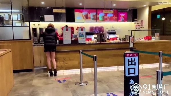 cus-545-跳蛋购物-&-突袭做爱–户外真实挑战贺新年